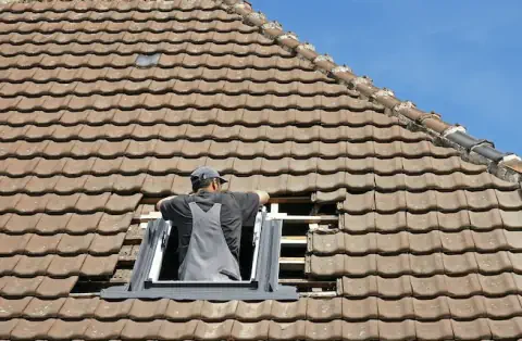 Pose de velux à Saint-Symphorien